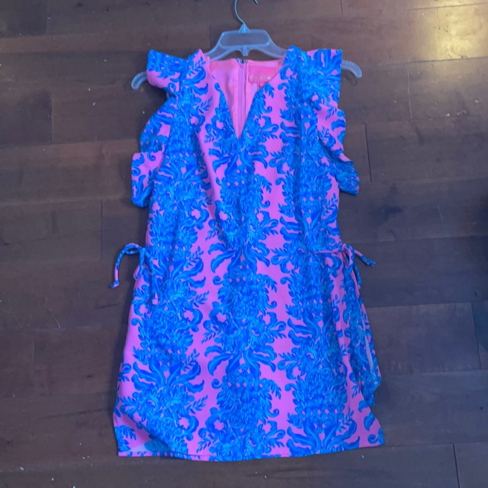 Lily Pulitzer size 2 ,pink and blue, never worn